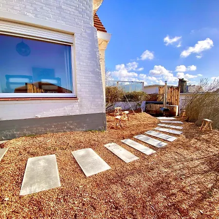 Friedolin Heeft Zicht Op Zee En Duinen, In Duinenreservaat, Hot Tub Met Jacuzzi En Sauna Met Zeezichten Te Oostduinkerke