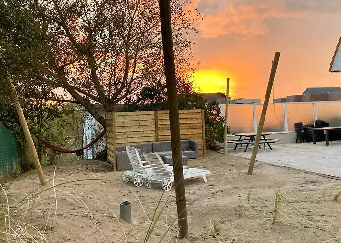 Villa Friedolin Heeft Zicht Op Zee En Duinen, In Duinenreservaat, Hot Tub Met Jacuzzi En Sauna Met Zeezichten Te Oostduinkerke