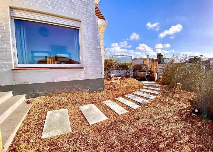 Friedolin Heeft Zicht Op Zee En Duinen, In Duinenreservaat, Hot Tub Met Jacuzzi En Sauna Met Zeezichten Te Oostduinkerke