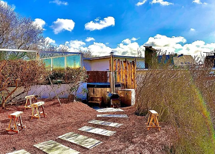 Villa Friedolin Heeft Zicht Op Zee En Duinen, In Duinenreservaat, Hot Tub Met Jacuzzi En Sauna Met Zeezichten Te